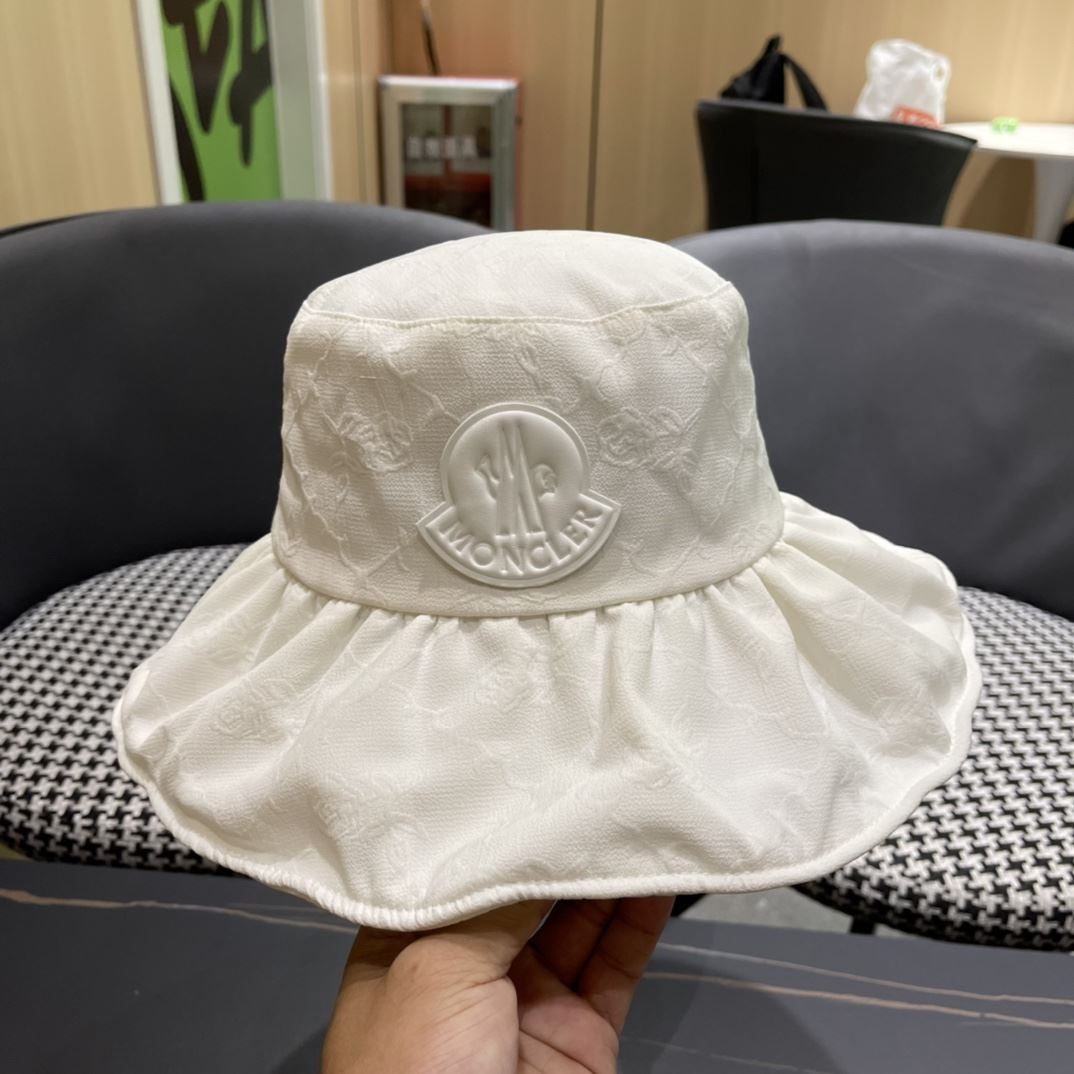 Moncler Caps